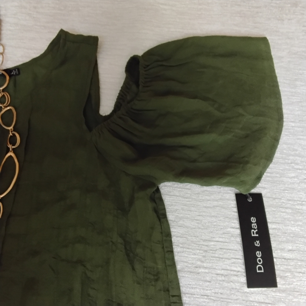 Doe & Rae Large Olive Green Puff Cold Shoulder Sleeve Blouse - Picture 5 of 10